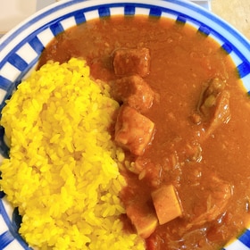 ポークビンダルーカレー  トマトの酸っぱいカレー